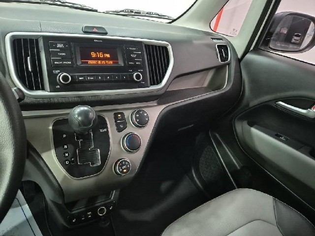 6071000244R10.jpg