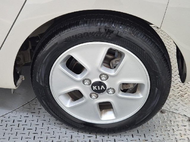 6081500644R19.jpg