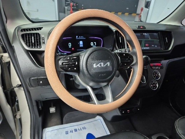 6081500644R9.jpg
