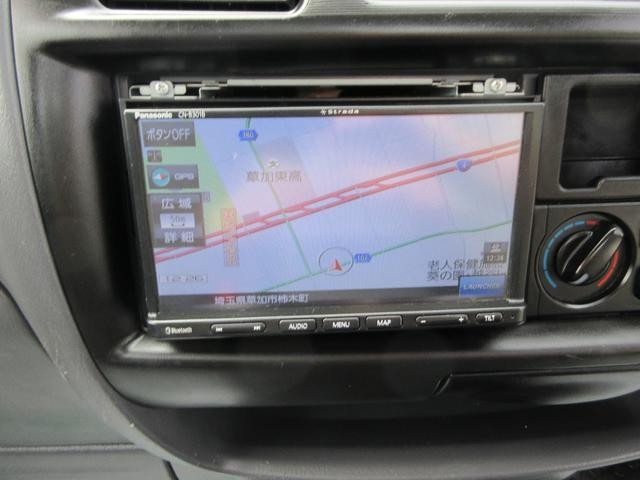 0540197A30260830W00116.jpg