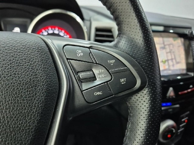 6051002557R15.jpg