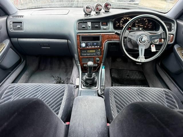 0541528A30260829W00208.jpg