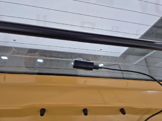 6071001696R16.jpg
