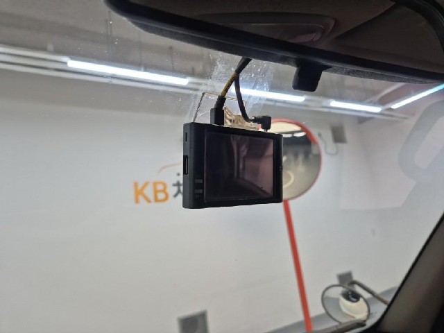 6041500692R13.jpg