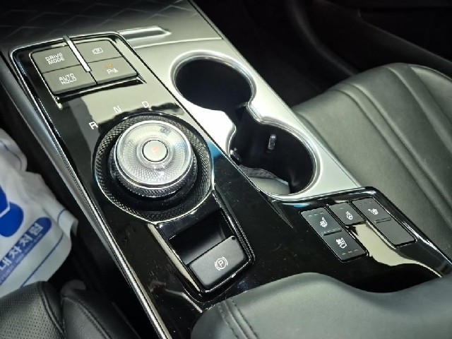 6061000745R8.jpg