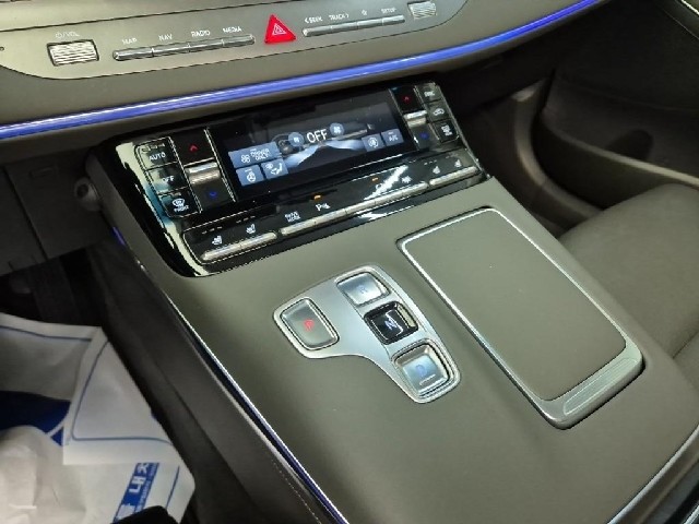 6061500081R8.jpg