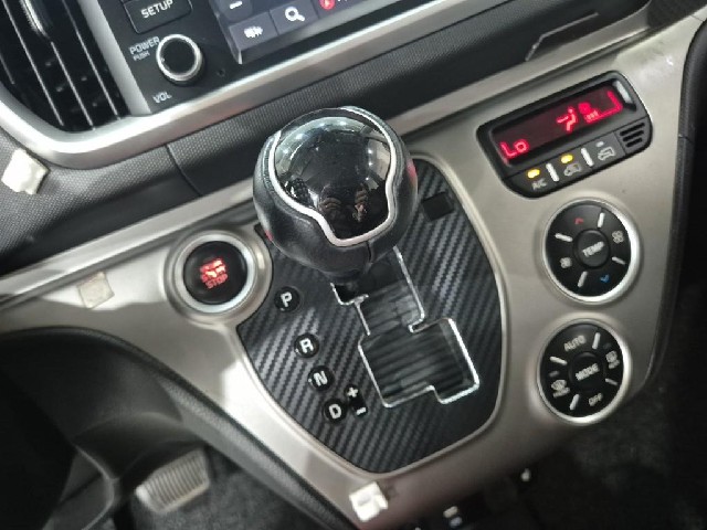 6071001687R8.jpg