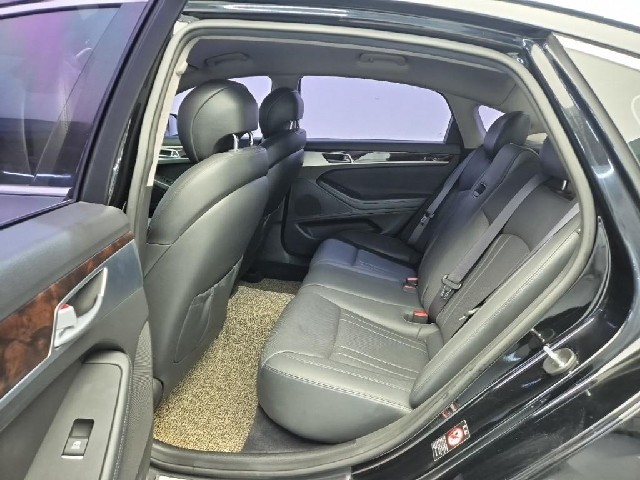 6071001175R12.jpg