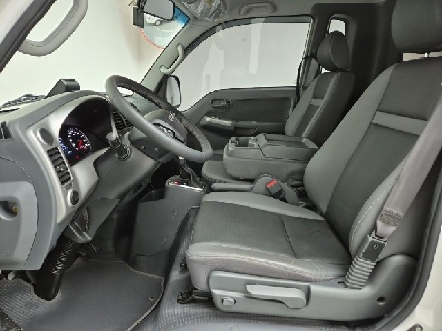 6031000070R10.jpg