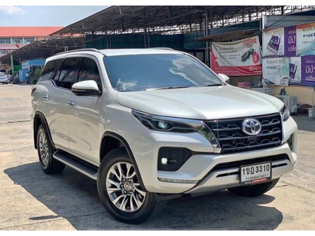 2020 Toyota Fortuner, photo 1 of 1