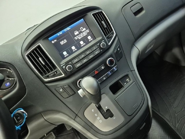 6071000695R10.jpg