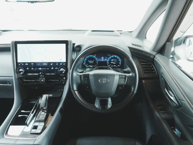 0561237A30260807W00314.jpg