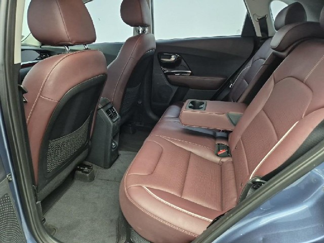 6061500815R12.jpg