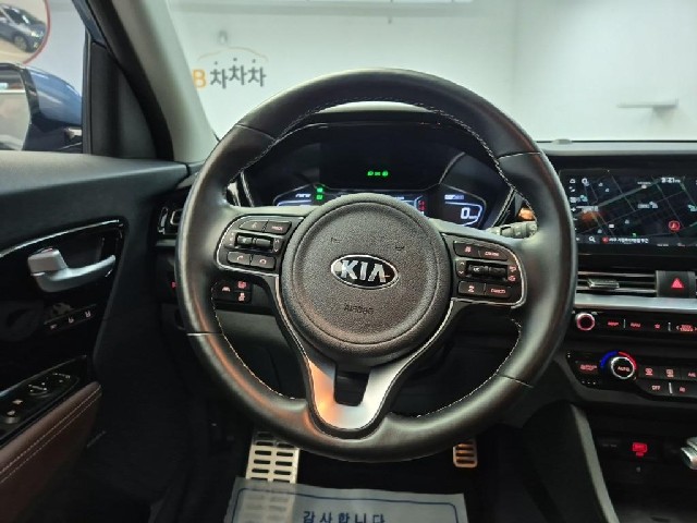 6061500815R9.jpg