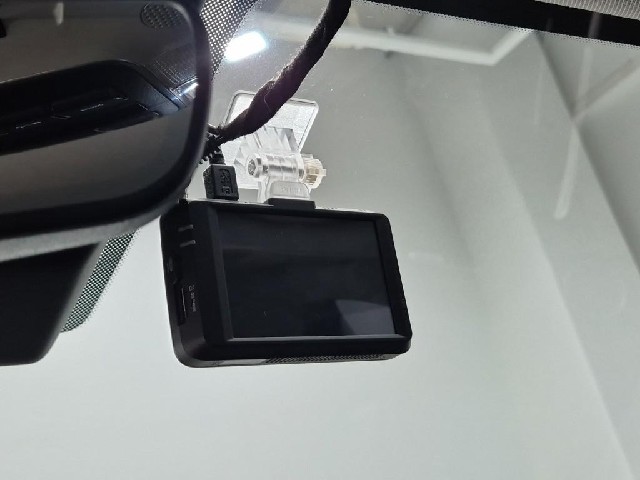 6091000099R16.jpg