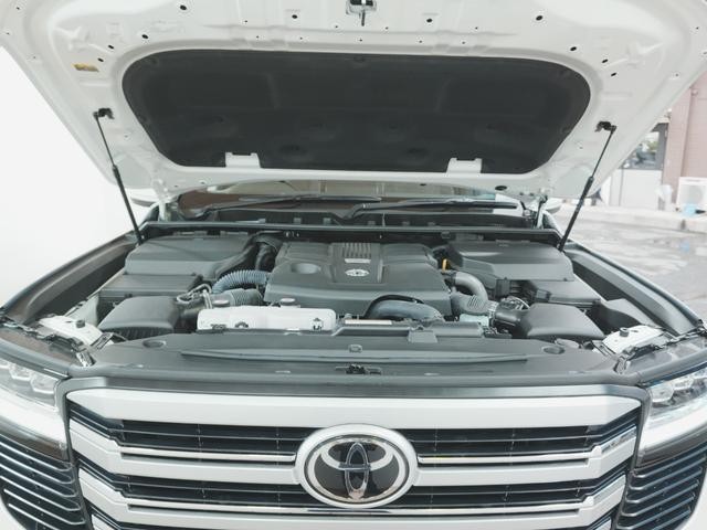 0561237A30260830W00416.jpg