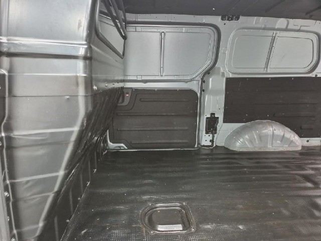 6071000512R12.jpg