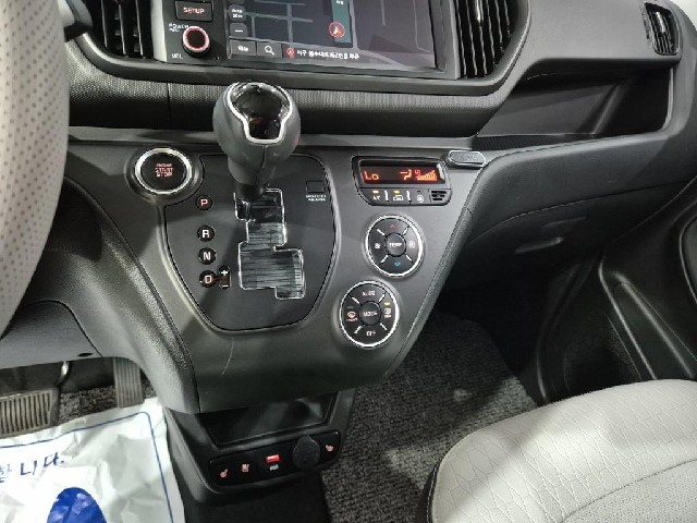 6071002402R8.jpg