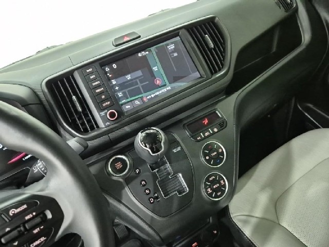 6091000676R10.jpg