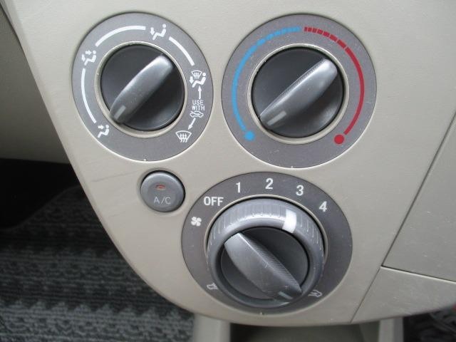 0610087A30260830W00114.jpg