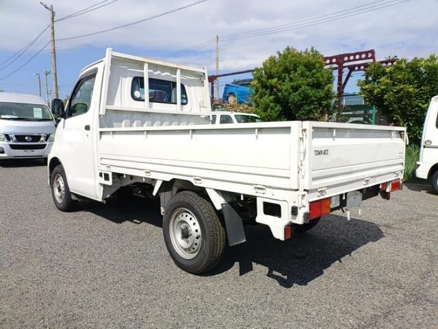 27077957_carP_l_10.jpg