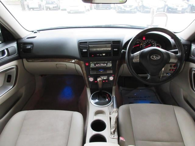 0551867A30250811W00115.jpg