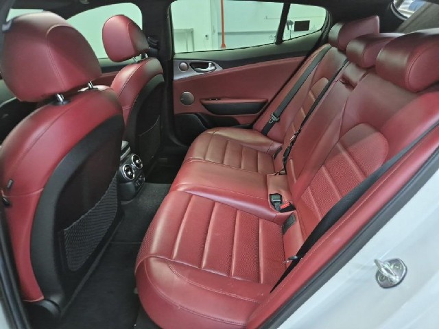 6071502273R12.jpg