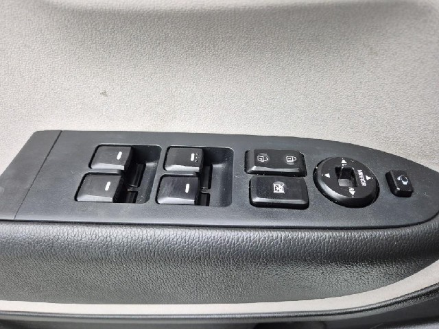 6071002064R15.jpg