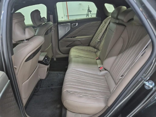 6081500206R12.jpg