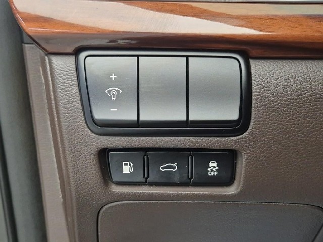 6091001082R18.jpg