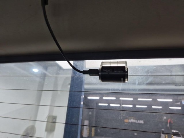6081001983R17.jpg