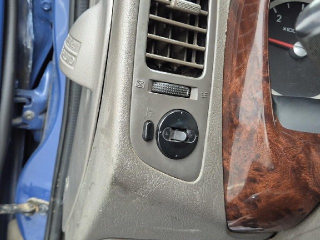 6081001983R18.jpg