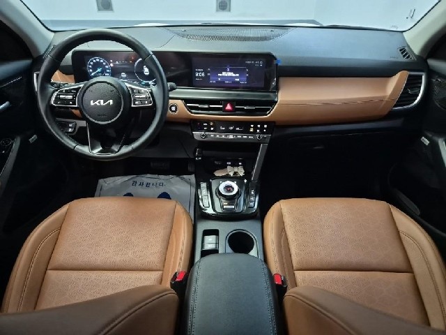 6051001174R7.jpg