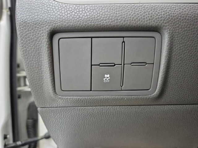 6091000786R13.jpg