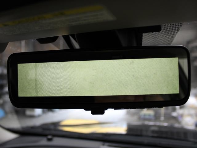 0540806A30261017W00709.jpg