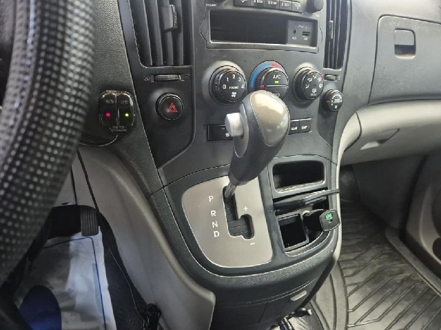 6051501157R8.jpg