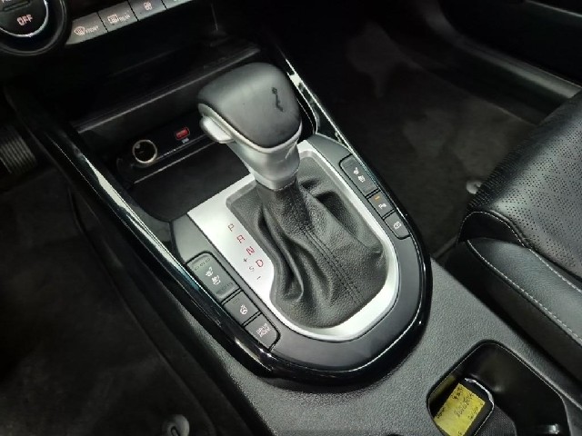 6051001597R8.jpg