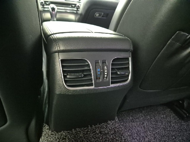 5121002606R19.jpg