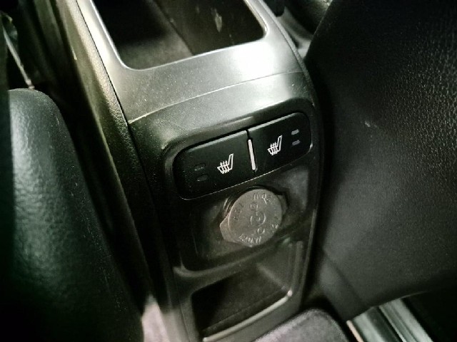 6061000421R18.jpg