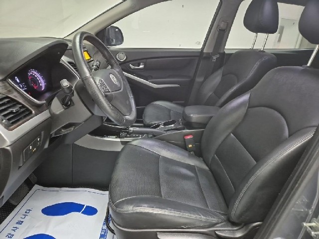 6011000024R11.jpg