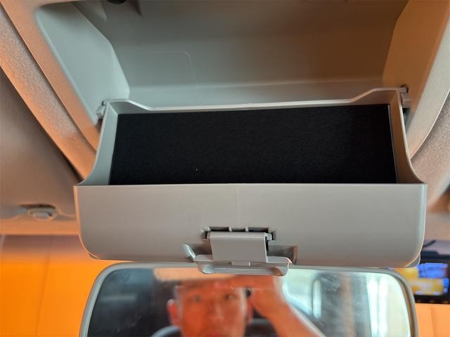0705929A30260827W00417.jpg