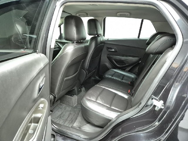 6011000790R12.jpg