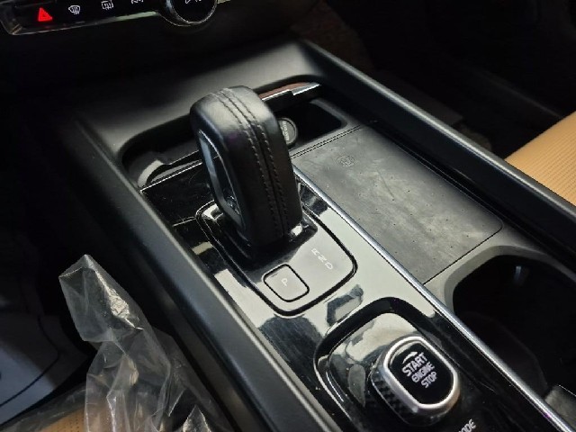 6011500724R8.jpg