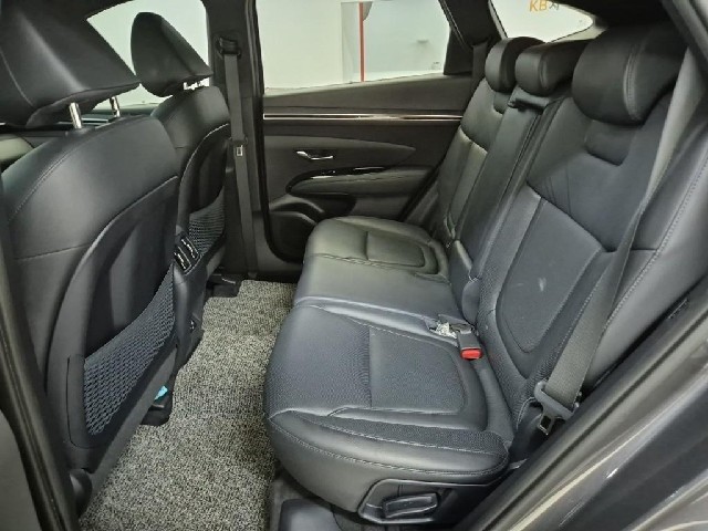 6071502126R12.jpg