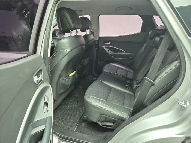 6041000233R12.jpg
