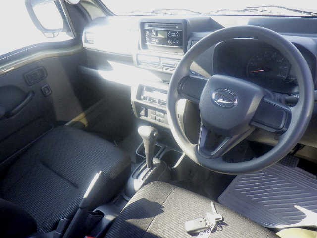 e140a93d7f1cca63536e3a8db821b028.jpg