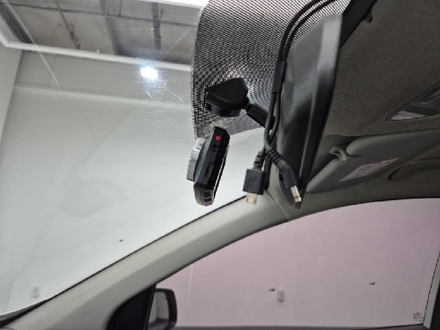 6061000128R13.jpg