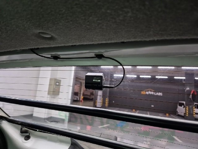 6061000128R16.jpg