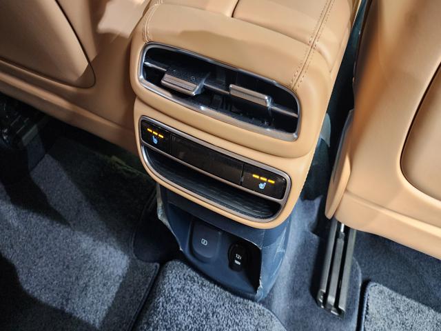 f121e108883ea549351b6b4657553210.jpeg