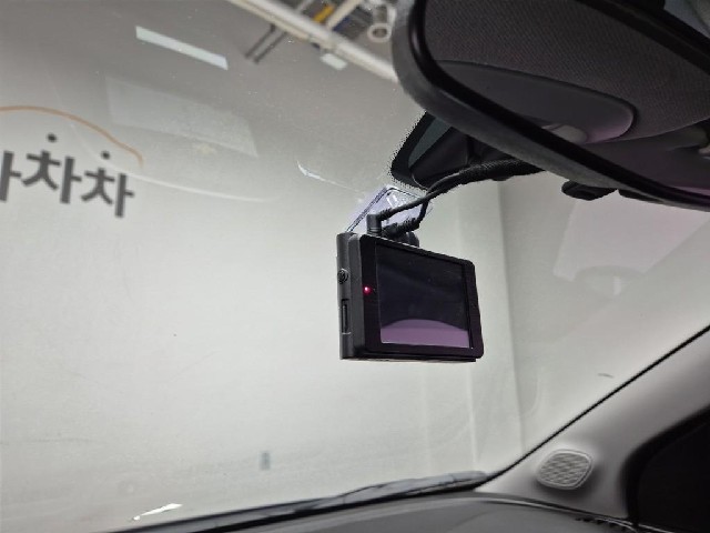 6011003044R16.jpg